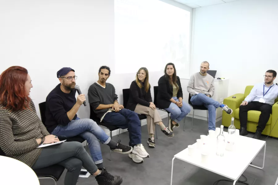 Taula rodona: “Més enllà de l’addicció: acompanyament ètic i psicosocial per promoure l'autonomia”